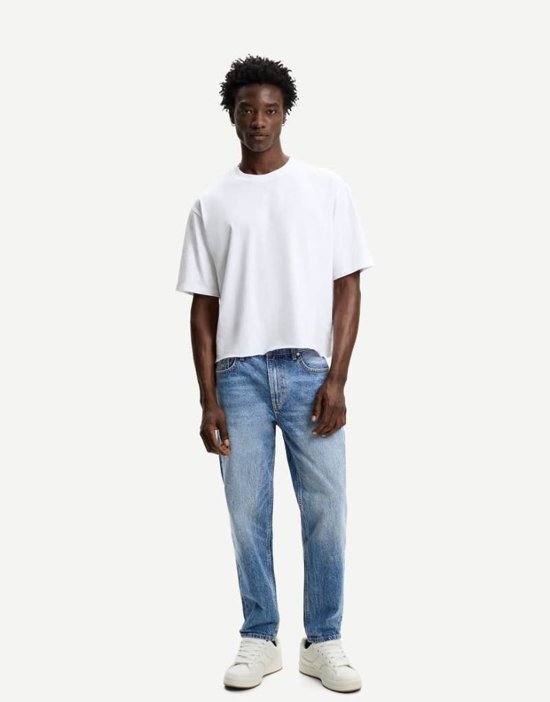 Bershka - Straight Fit Jeans in Jeansblau von Bershka