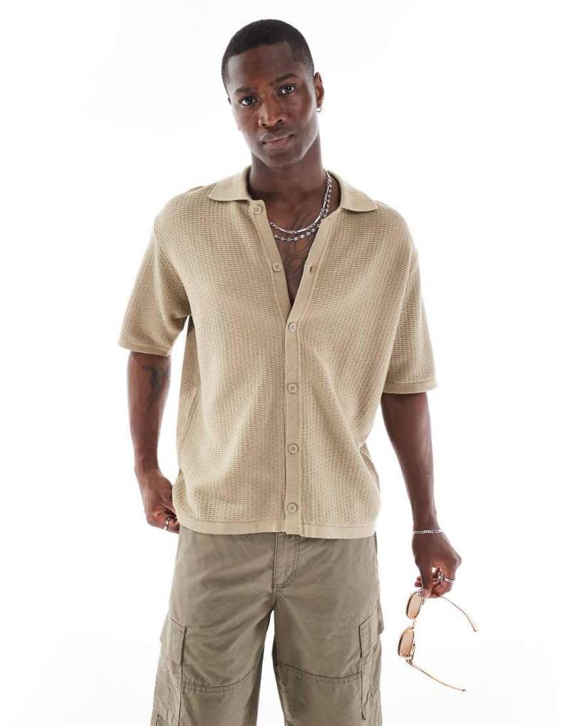 Bershka - Strickhemd in Braun mit Knopfleiste von Bershka