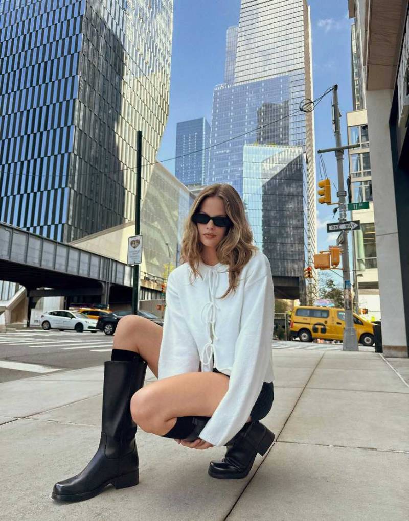 Bershka - Strickjacke in Ecru zum Binden-Weiß von Bershka