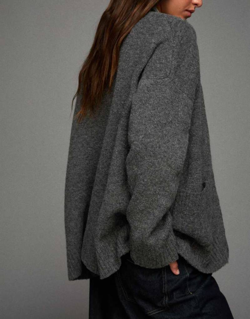 Bershka - Strickjacke in Grau mit V-Ausschnitt von Bershka