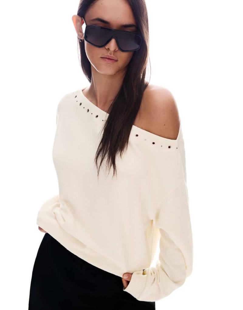 Bershka - Strickpullover in Ecru mit Nietenbesatz-Weiß von Bershka