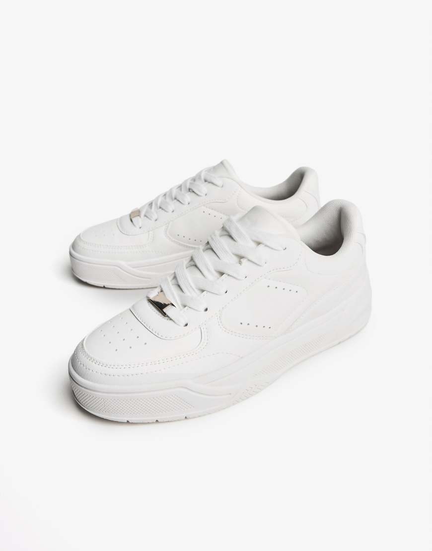 Bershka - Weiße Sneaker von Bershka