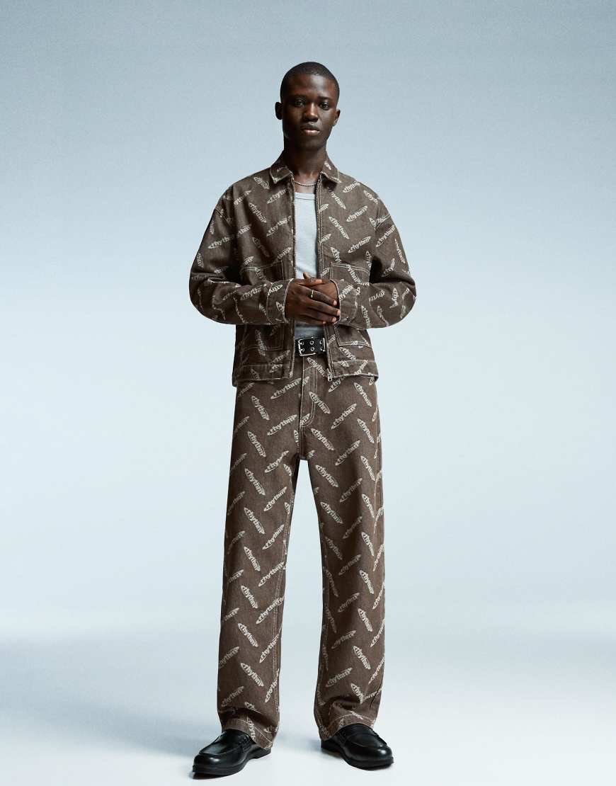 Bershka - Weite Jacquard-Jeans in Braun-Brown Bershka - Weite Jacquard-Jeans in Braun-Brown von Bershka