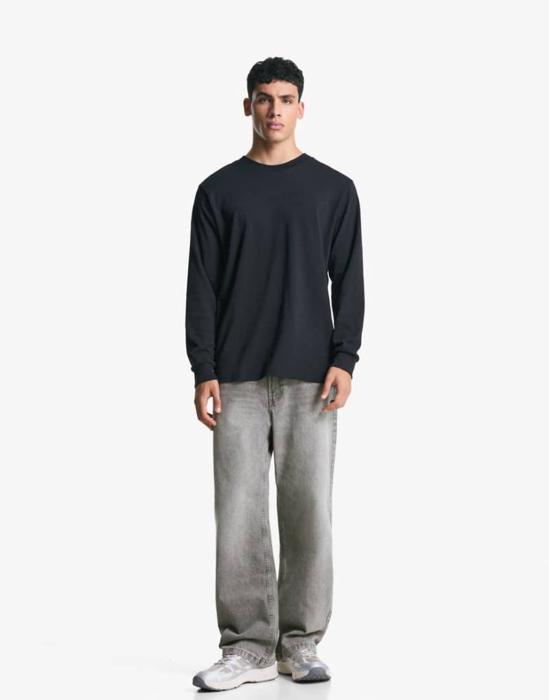 Bershka - Weite Jeans in Hellgrau von Bershka