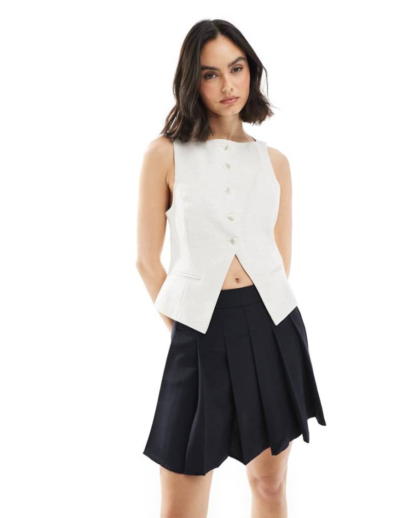 Bershka - Weste in Ecru mit Rundhalsausschnitt-Neutral von Bershka