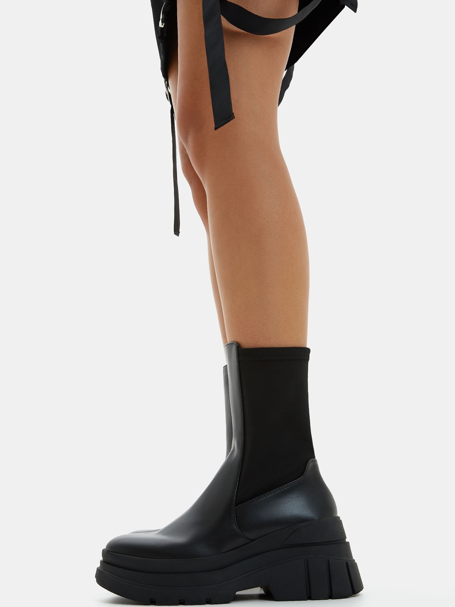 Chelsea Boots von Bershka