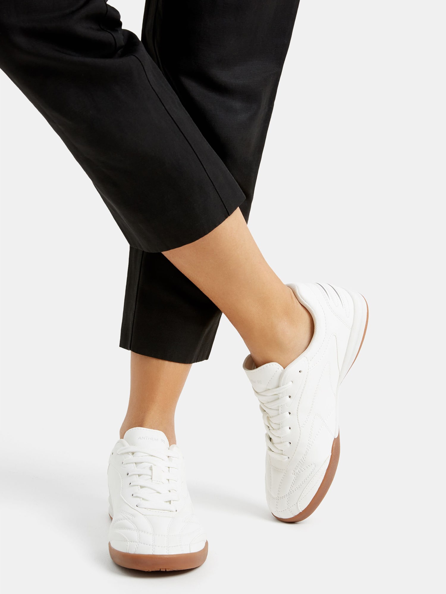 Sneaker von Bershka