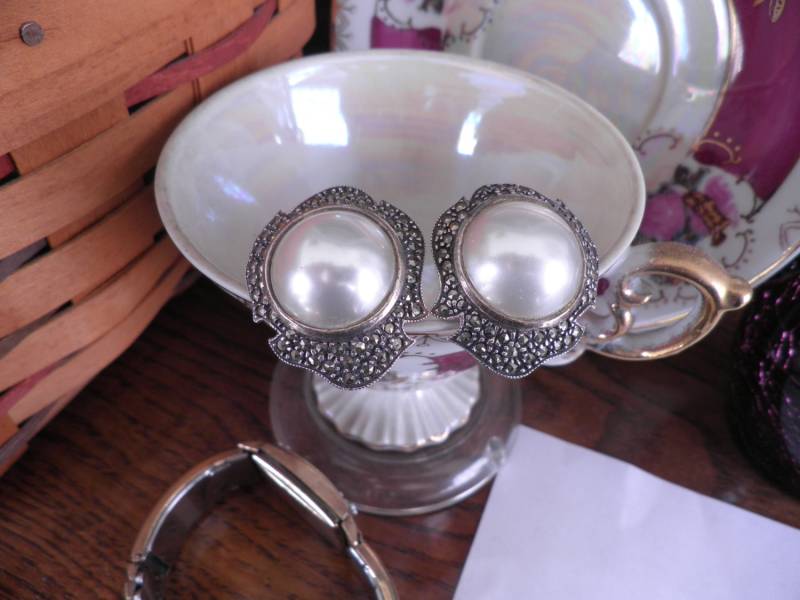 Vintage Judith Jack Sterling Silber Faux Mobe Perlenohrringe von BertsBounty