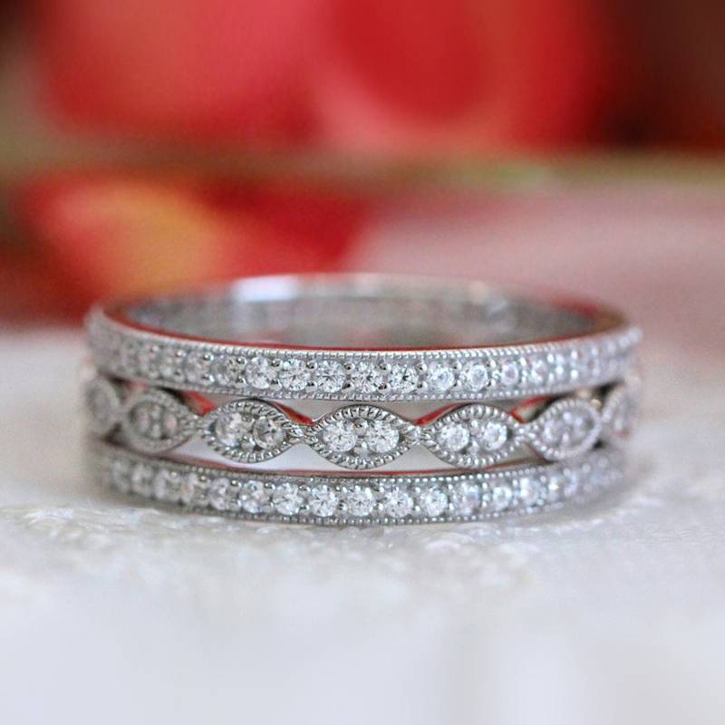 Drei Teilige Milgrain Eternity Ringe Set - Runde Pave Stapelringe Art Deco Ehering [Br6053E-3 M] von BesbelleJewels