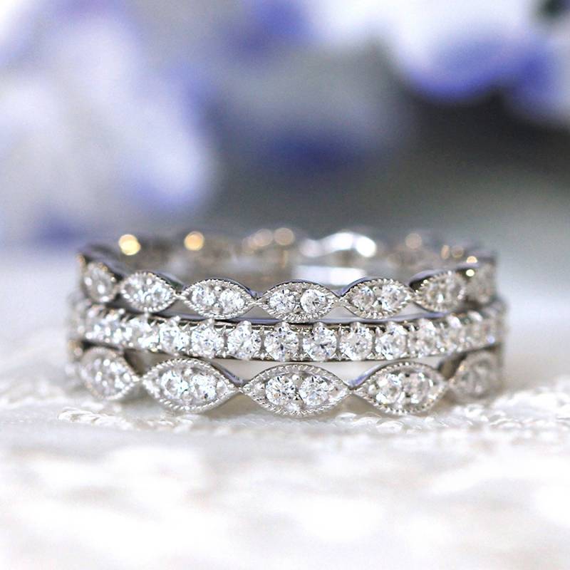 Dreier Set Schichtring - Vintage Art Deco Eternity Ring Brillantschliff Stapelbare Ringschiene Bandring | 2954-3xr von BesbelleJewels