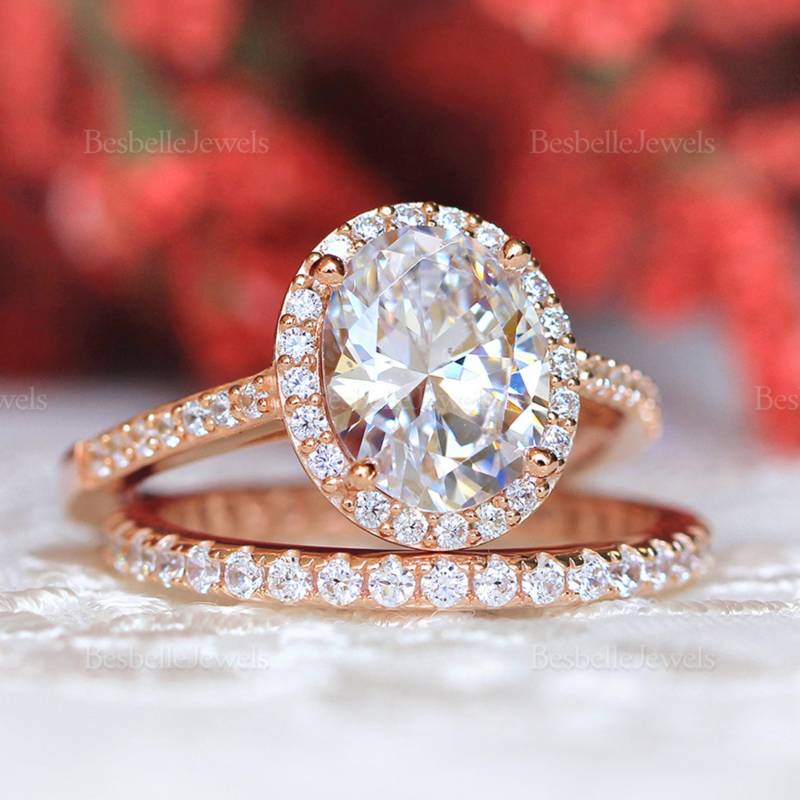 Ovaler Halo Brautring - Oval Geschnittener Verlobungsring Zeitloses Hochzeitsschmuck Set Mix & Matched Ring [Br3052-2] von BesbelleJewels