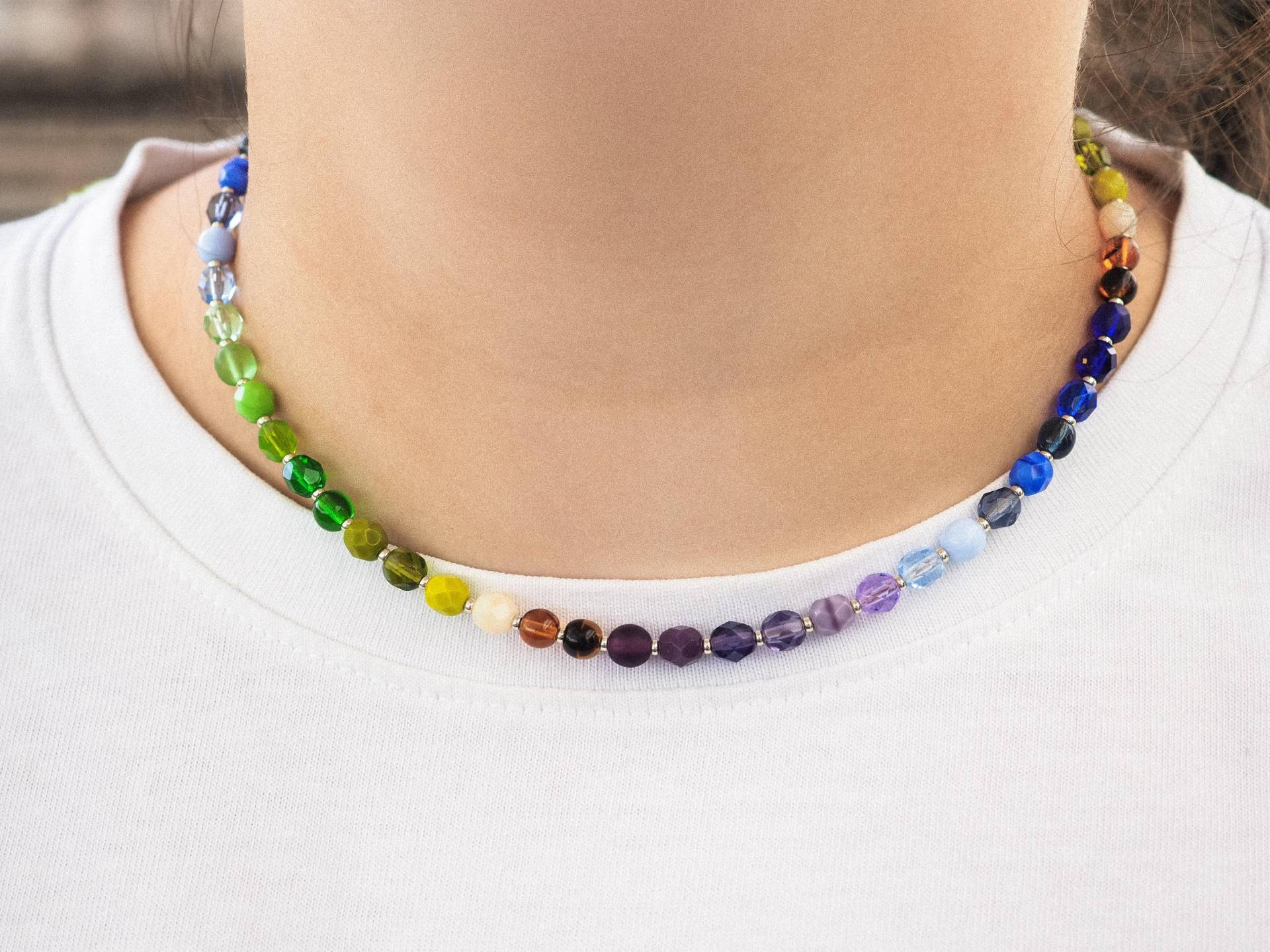 October Night - Bunte Glasperlenkette Mit Farbverlauf in Grün, Blau & Lila, Sterling Silber Karabiner, Gold- Oder Silberakzente | Geschenk von BeschArtStudio