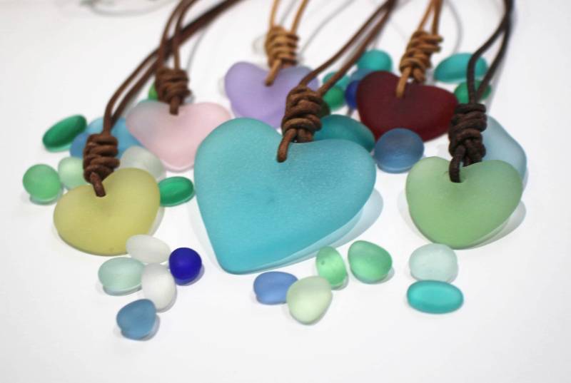 Türkis Seeglas Anhänger Herz Meer Glas Strand Schmuck Ozean Halskette Seeschaum Muttertag von BesidetheseaStudio
