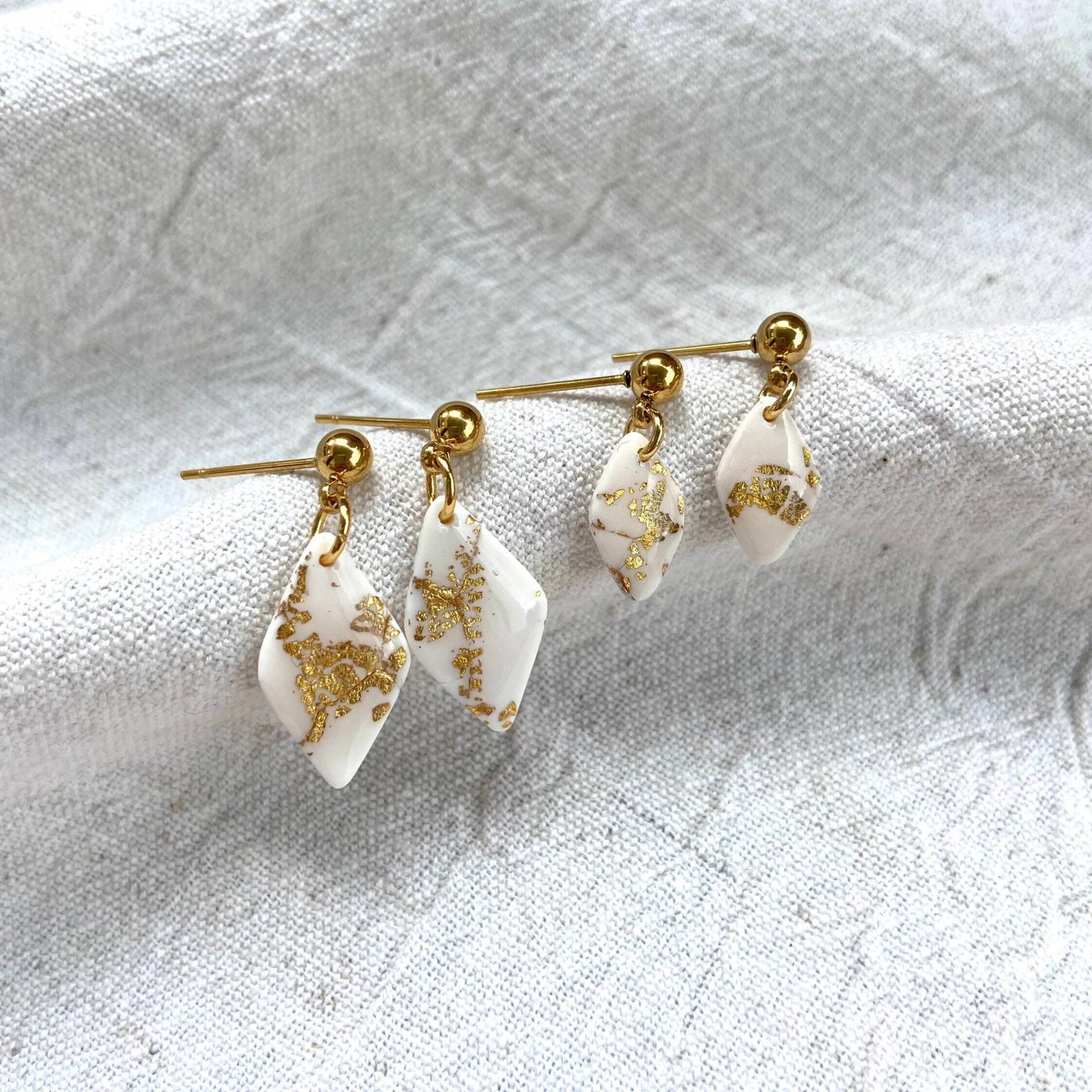 Elsa - Polymer Clay Ohrringe | Handgefertigte Ton Boho Nature Beige Gold Blattgold von BesondersNati