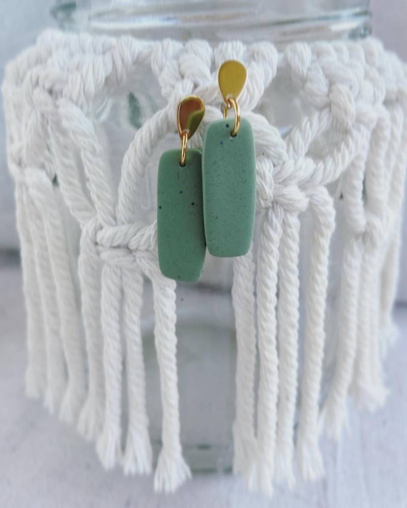 Long | Polymer Clay Ohrringe Edelstahl Vergoldet Nature Beige Mint Zirkonia Anhänger von BesondersNati