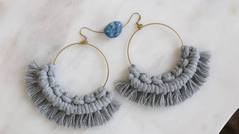 Makramee Fransen Gold Creolen || Groß| Makramee Fransen Gold Creolen || Groß| von BespokeMacrame