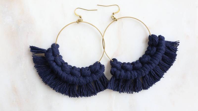 Makramee Fransen Gold Ohrringe || Groß| Makramee Fransen Gold Ohrringe || Groß| von BespokeMacrame
