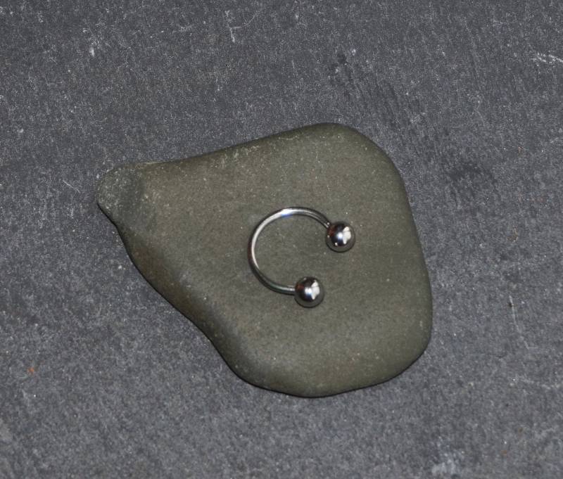16G Hufeisen Barbell, Captive Ball Verschluss Chirurgenstahl Körperschmuck Lippenpiercing Nasenpiercing. Unverlierbares Septum 16G Hufeisen Barbell, Captive Ball Verschluss Chirurgenstahl Körperschmuck Lippenpiercing Nasenpiercing. Unverlierbares Septum von BessiesBodyJewellery