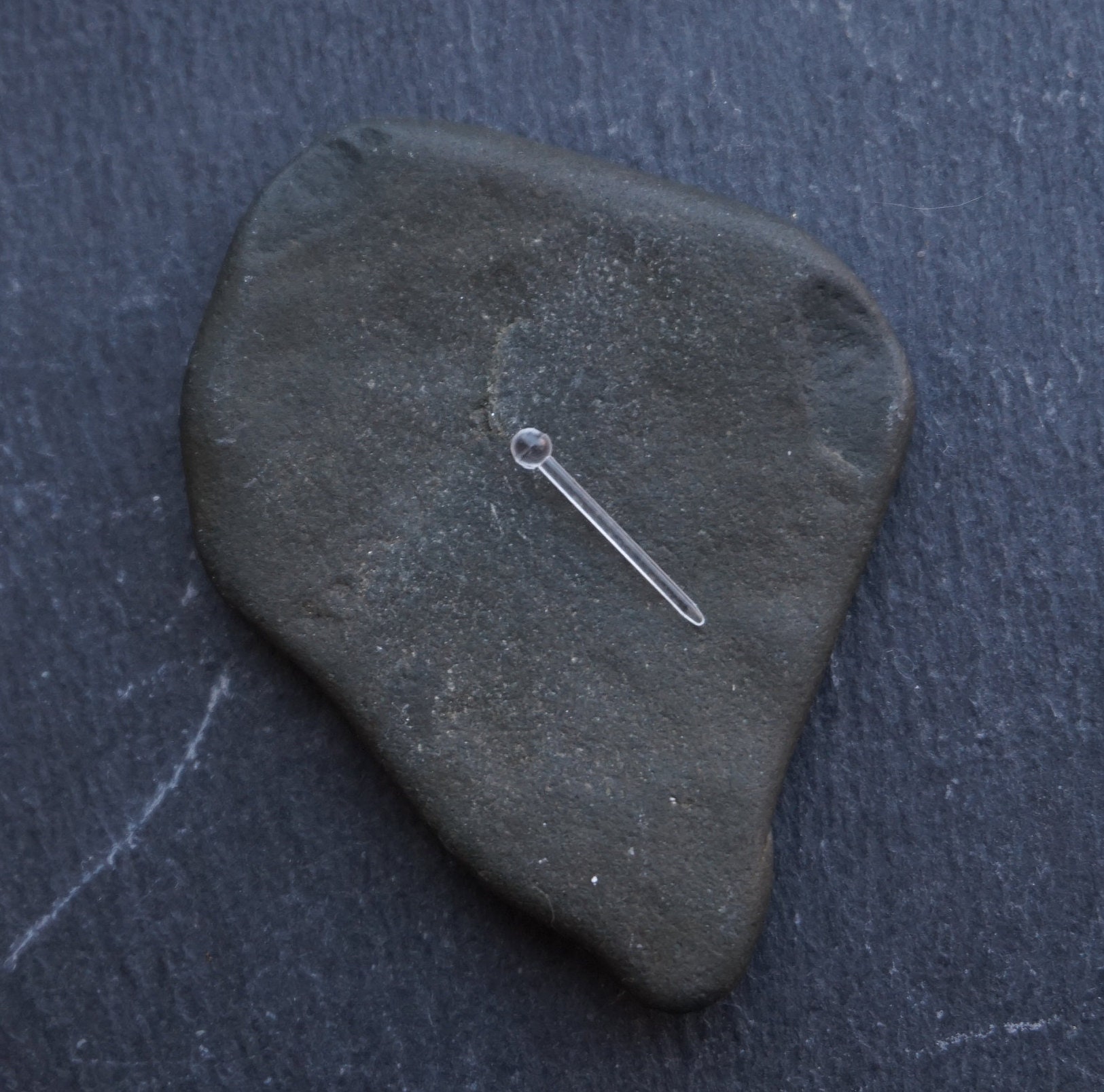 Bogof 18G Klar Acryl Nasenstecker Retainer Versteckter Nasenring Piercing von BessiesBodyJewellery