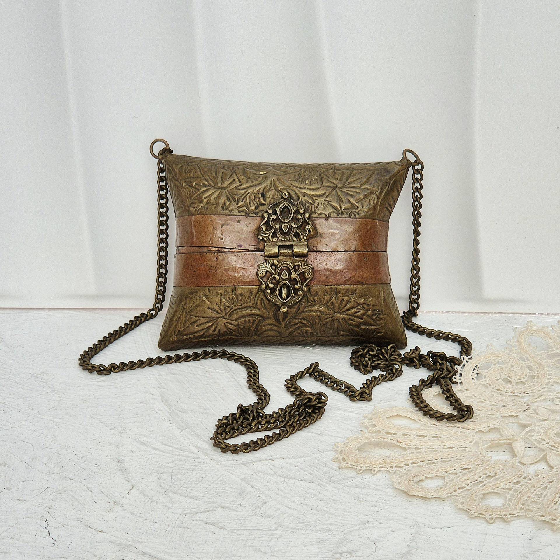 Antike Art-Deco-Messing Und Kupfer Kissen Geldbörse Mit Schwarzem Samtfutter von BestAntiqueBoutique