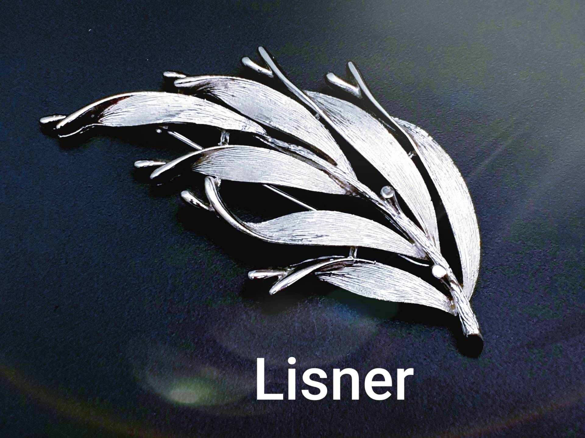 Lisner Vintage Silber Ton Zweig Mit Blättern Brosche, Rhodiniert, Signiert © von BestAntiqueBoutique