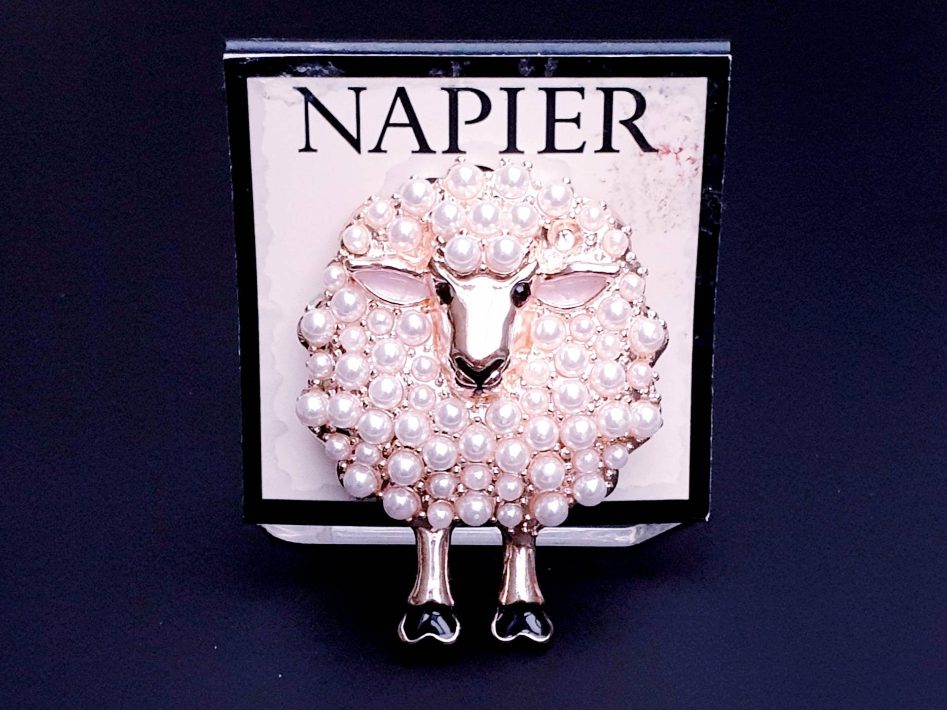 Reserviert Für K. Napier Charmante Vintage Schaf Brosche. Rosegold-Ton, Emaille, Kunstperlen. Unbenutzt Mit Original Karte von BestAntiqueBoutique