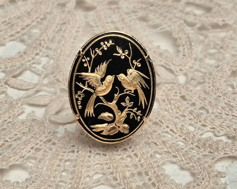 Vintage Damaszener Toledo Gold Inlay Oval Brosche von BestAntiqueBoutique