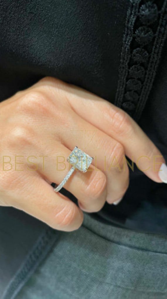 Classic Beauty 4 Karat Großer Moissanite Strahlender Diamant Pre Verlobungsring von BestBrilliance