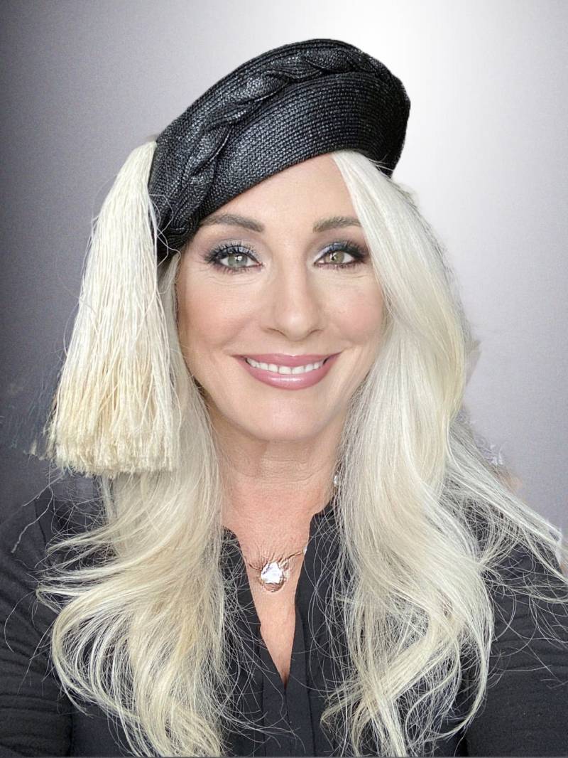 Vintage Norman Durand Schwarz Cloche Hut Mit Elfenbein Fransen von BestVintageEver