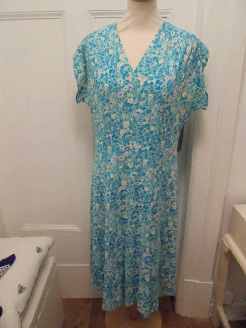 Blaues Sommerkleid 38 40 Geblümt 70Er Vintage Original von BesteKinderstube