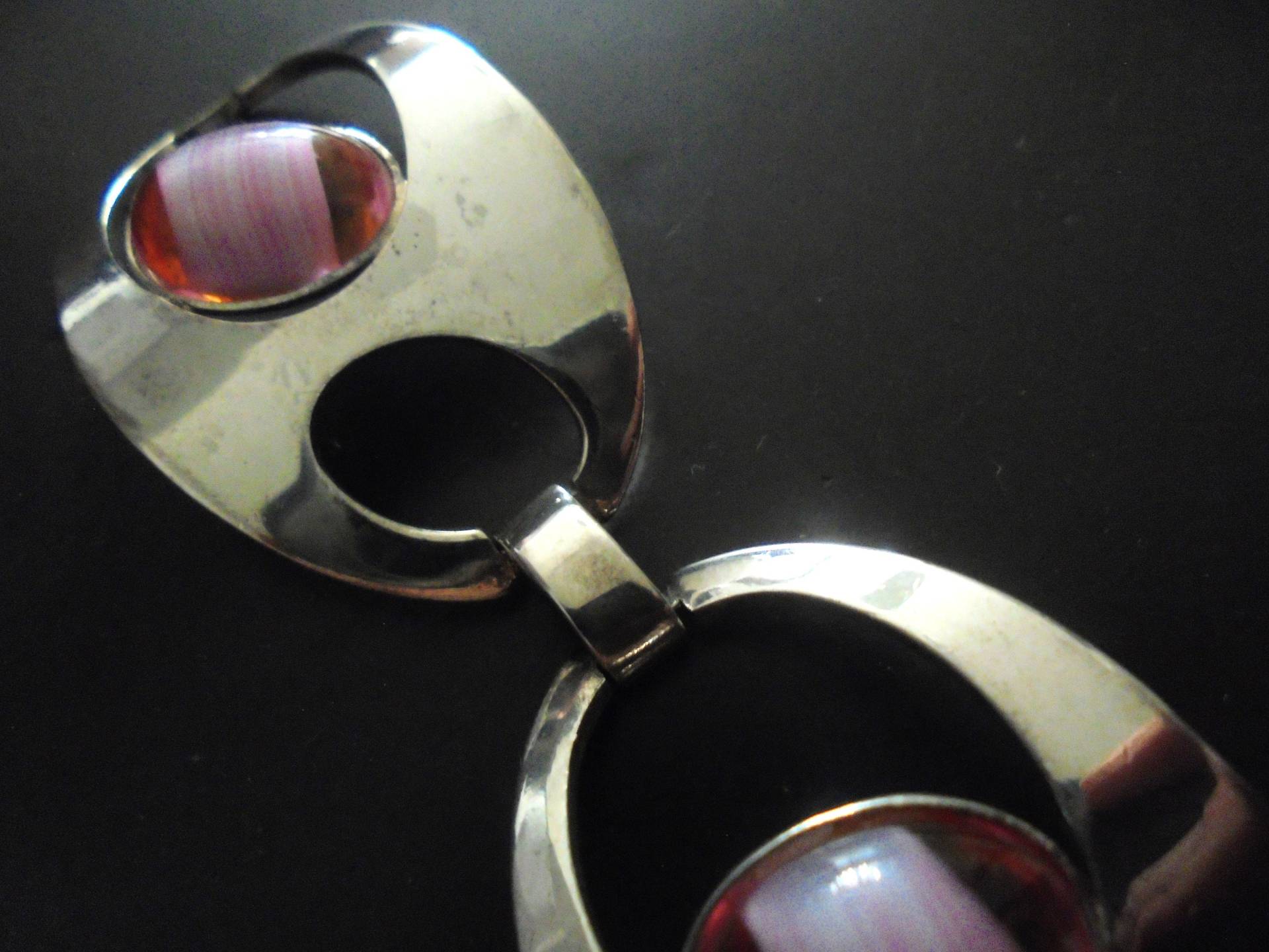 Edles 70Er Armband Versilbert Rosa Steine Edles 70Er Armband Versilbert Rosa Steine von BesteKinderstube