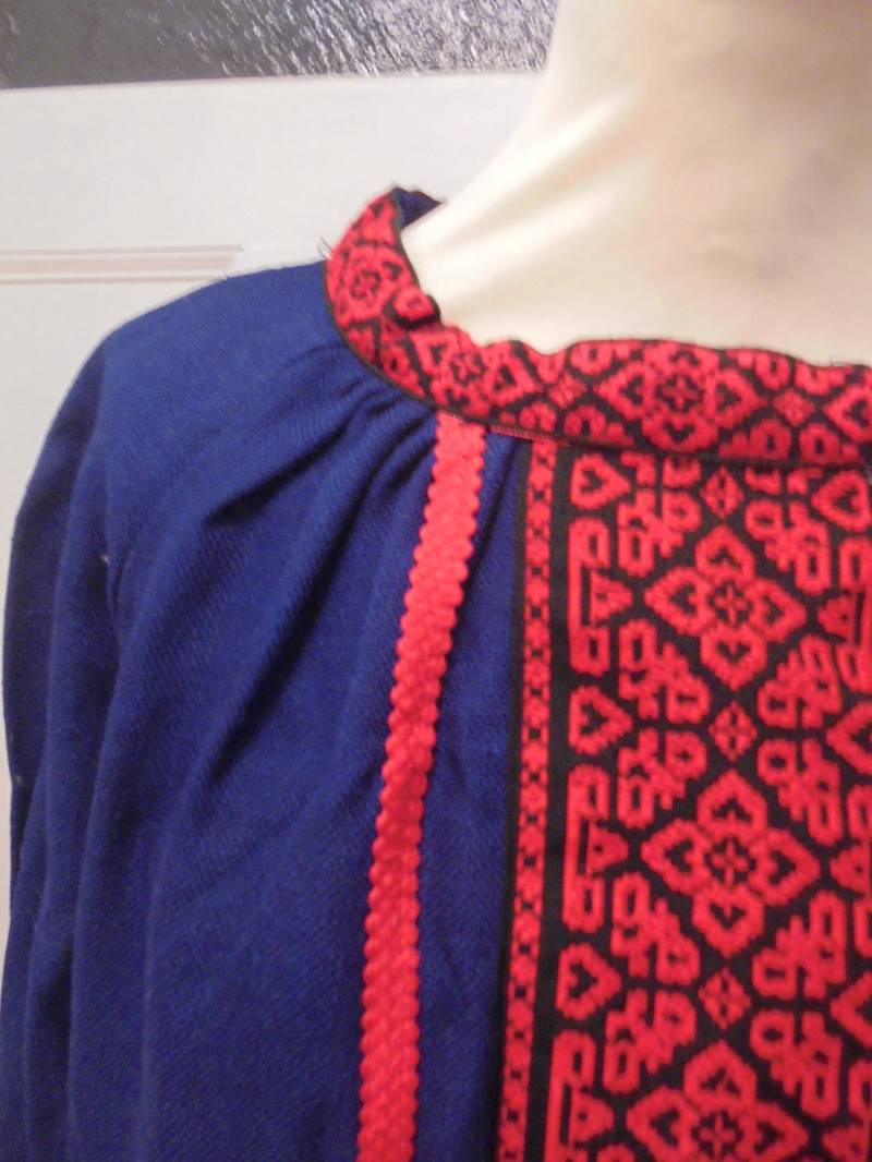 Gemütliche Blau Rote Tunika Borte Rundhals 38 40 von BesteKinderstube