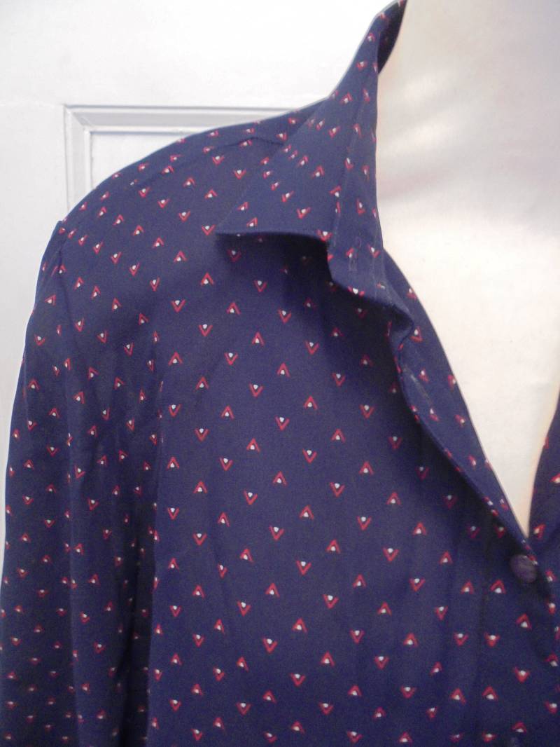 Maritime Dunkelblaue 70Er 80Er Bluse Rot Weiß Gemustert Maritime Dunkelblaue 70Er 80Er Bluse Rot Weiß Gemustert von BesteKinderstube