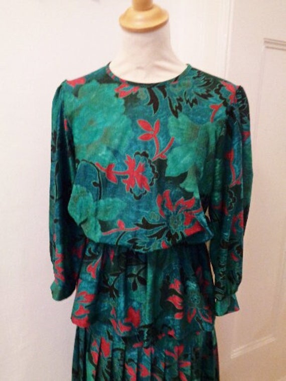 Smaragdgrüner Zweiteiler 80Er Bluse Rock Rüschen Gemustert von BesteKinderstube