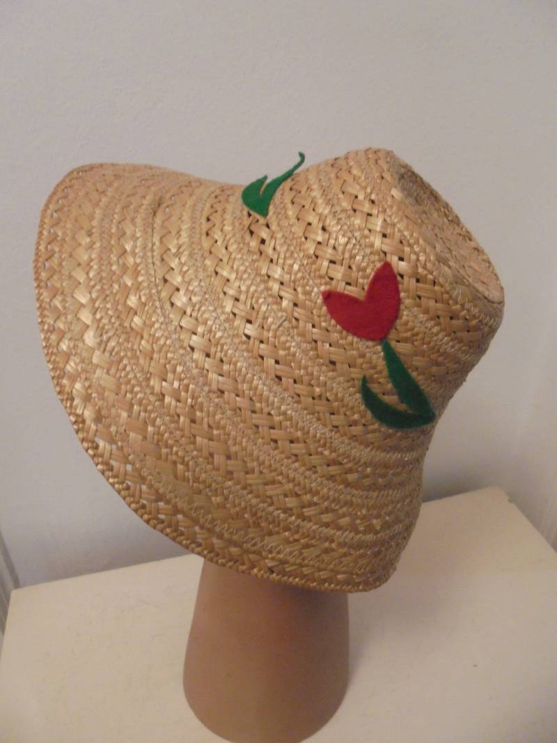 Süßer 50Er Strohhut Filzapplikation Grün Rot Beige von BesteKinderstube