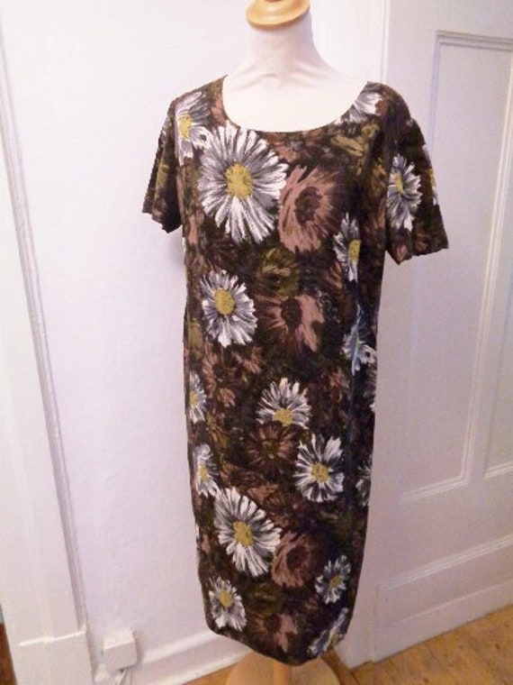 Süßes Geblümtes 60Er Seidenkleid Etuikleid Braun Grau von BesteKinderstube