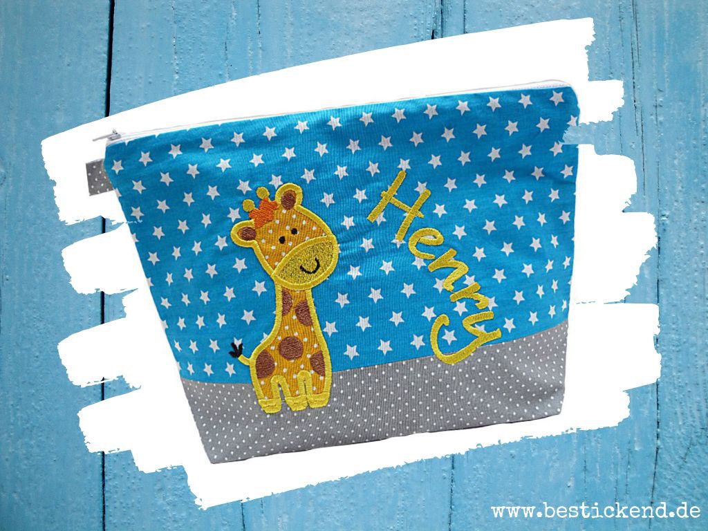 Bestickte Tasche Giraffe + Name Türkis - Grau Wickeltasche Kulturbeutel Windeltasche Kulturtasche Waschtasche 20 Schriftarten Kosmetiktasche Bestickte Tasche Giraffe + Name Türkis - Grau Wickeltasche Kulturbeutel Windeltasche Kulturtasche Waschtasche 20 Schriftarten Kosmetiktasche von Bestickend