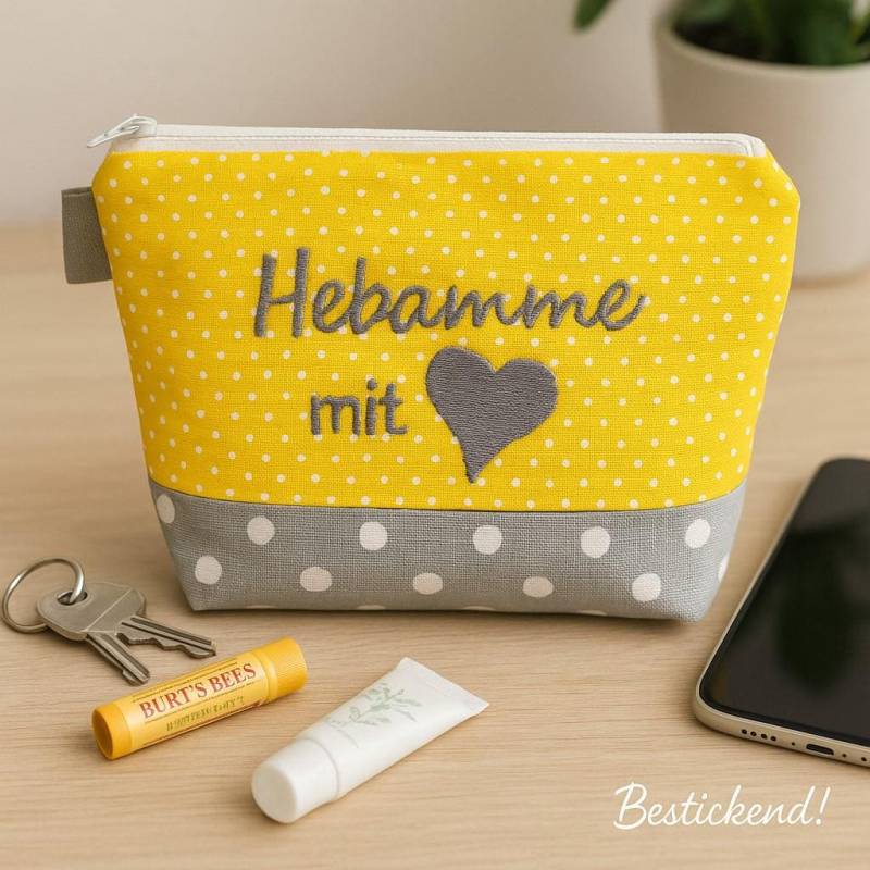 Bestickte Tasche Hebamme Mit Herz //Grau - Gelb// Kosmetiktasche Kulturtasche Schminktasche Makeup-Bag Statement Kompliment Geschenk | 08 von Bestickend