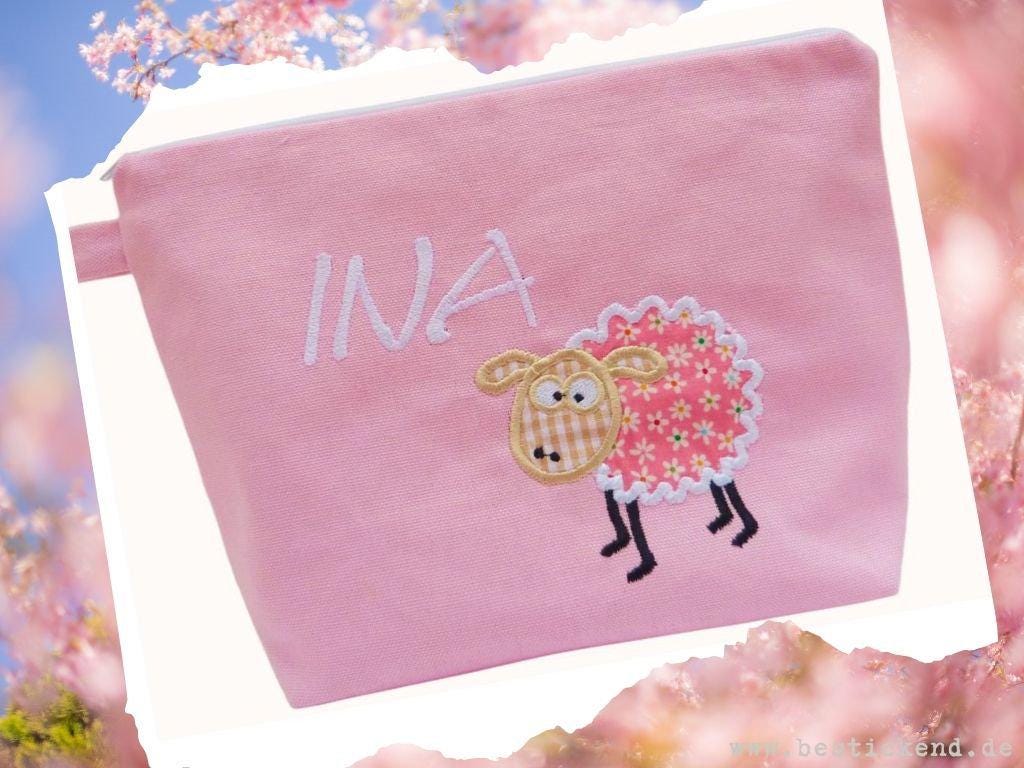 Bestickte Tasche Schäfchen + Name /Canvas Rosa/ Wickeltasche Kulturbeutel Windeltasche Kulturtasche Waschtasche 20 Schriften Kosmetiktasche Bestickte Tasche Schäfchen + Name /Canvas Rosa/ Wickeltasche Kulturbeutel Windeltasche Kulturtasche Waschtasche 20 Schriften Kosmetiktasche von Bestickend