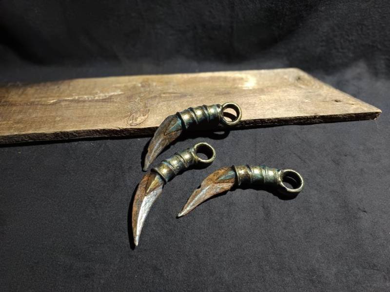 Larp Polsterwaffe Requisite - Rostiges Karambit von BestinSlotLARP