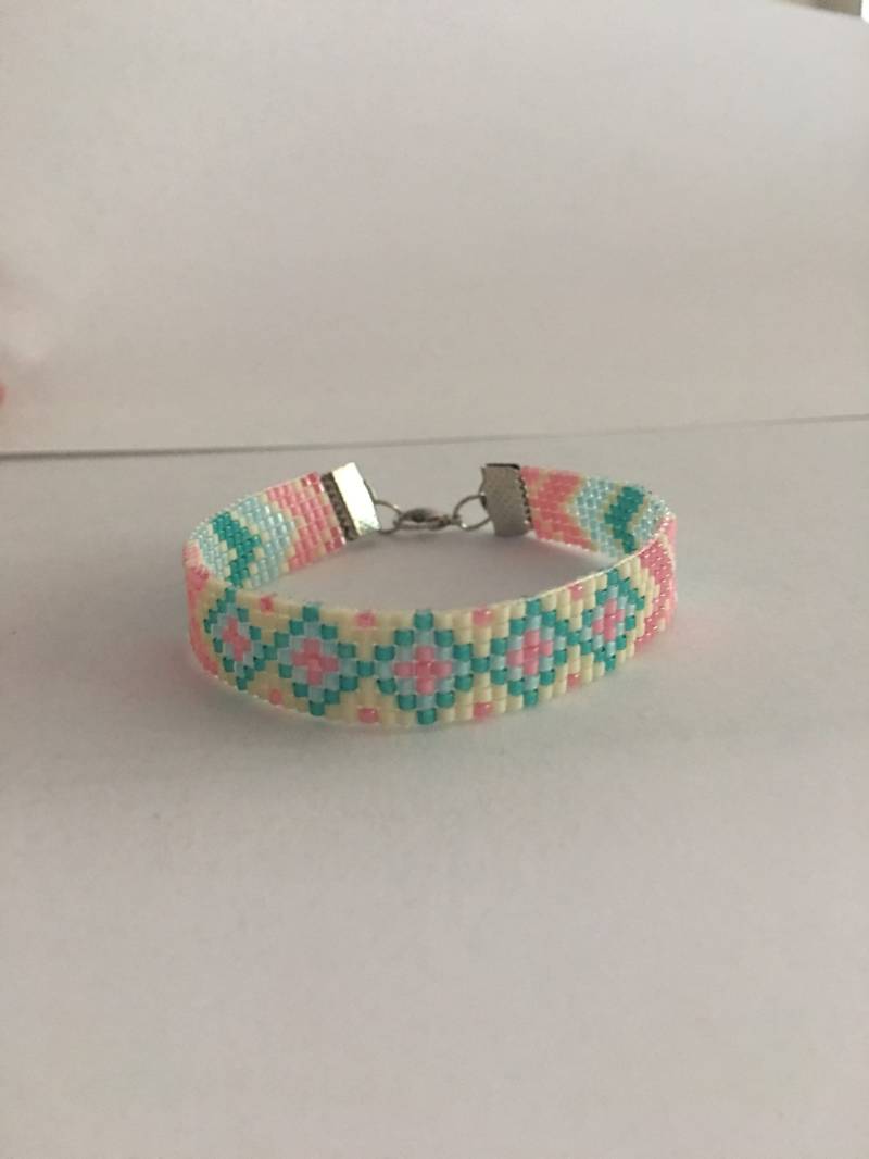 Fun Bead Loom Armband von BethesdaCrafts