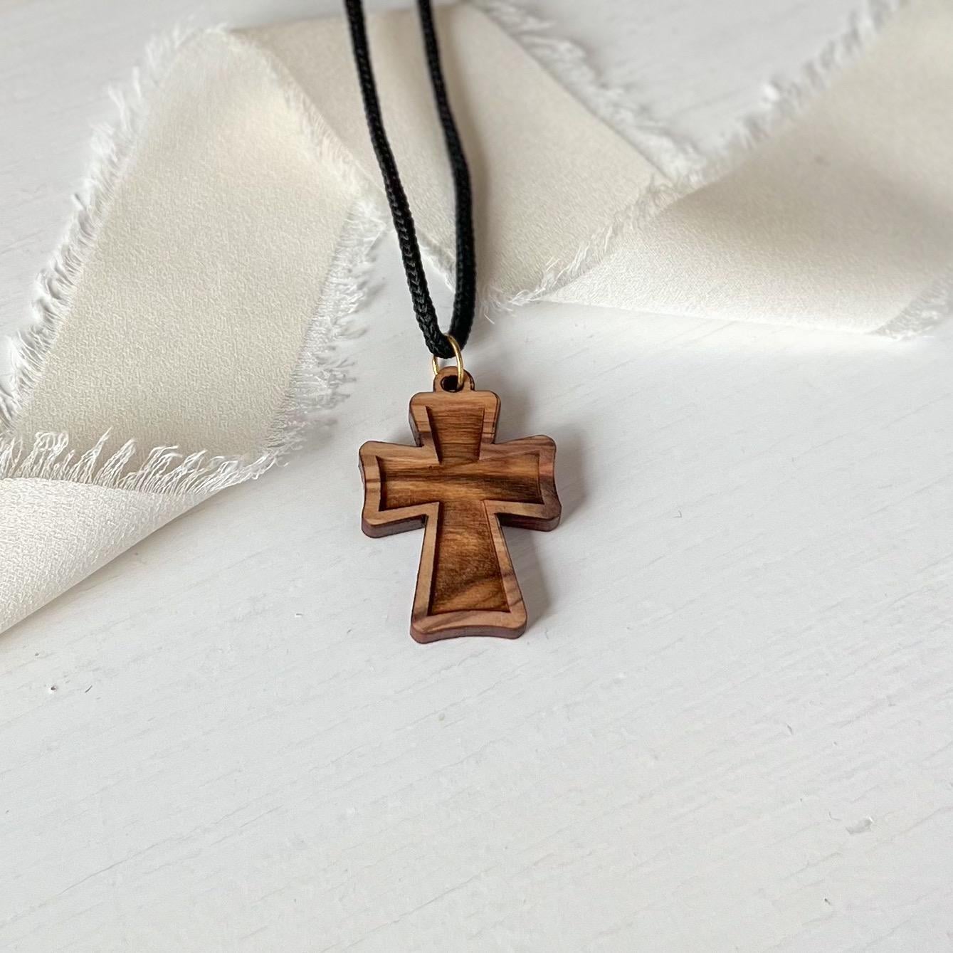 Kreuzanhänger Aus Olivenholz - Handgefertigt in Bethlehem von BethlehemCraftsCity