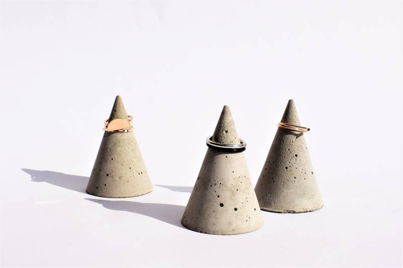 Beton Kegel Ring Halter Minimalist Aufbewahrung Beton Dekor Modernes Accessoires von BetonDeko