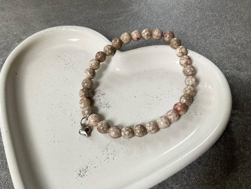Perlenarmband, Natürlicher Maifanit, Maifan Stein, Edelstein, Herz, Stretch, Dehnbar, Braun von BetonStuecke