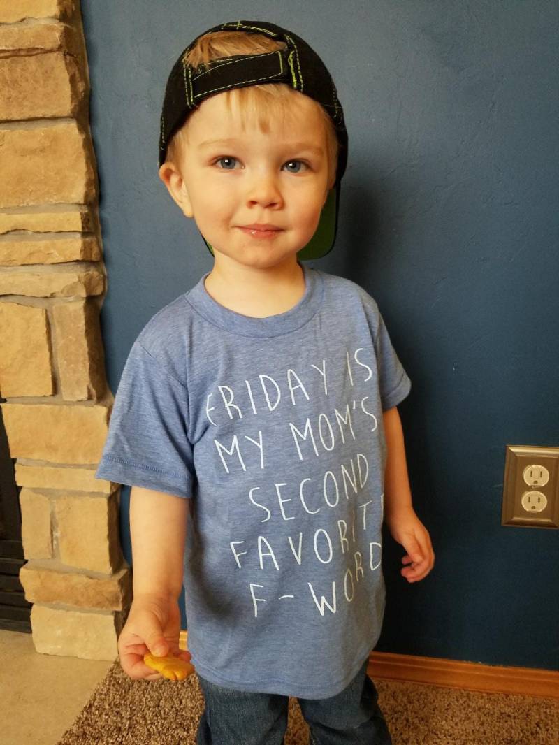 Freitag Ist Meine Mütter Zweite Lieblings F Wort T Shirt Lustige Kinder-T-stück Oben Niedliche Grafik Jungen Mädchen Kleinkind Säugling Kleidung von BetterThanRealLife