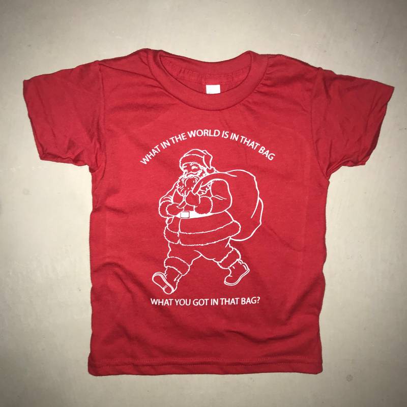 Was in Der Welt Ist Tasche, Sie Die Tasche Weihnachten T Shirt Lustige Niedliche Weihnachtsmann Kinder Kleinkind Oben Urlaub T-Shirt Jungen Mädchen von BetterThanRealLife