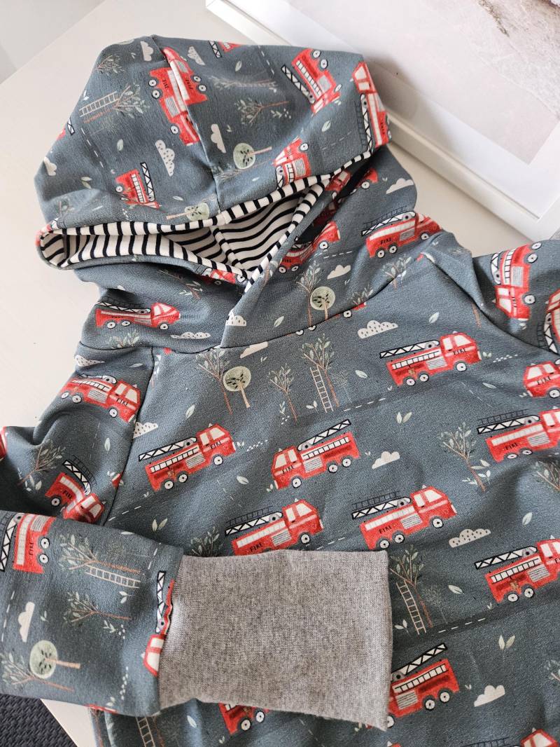 Kinder Hoodie Kapuzenpullover Doppelgrössen Feuerwehr von BettisHerzstuecke