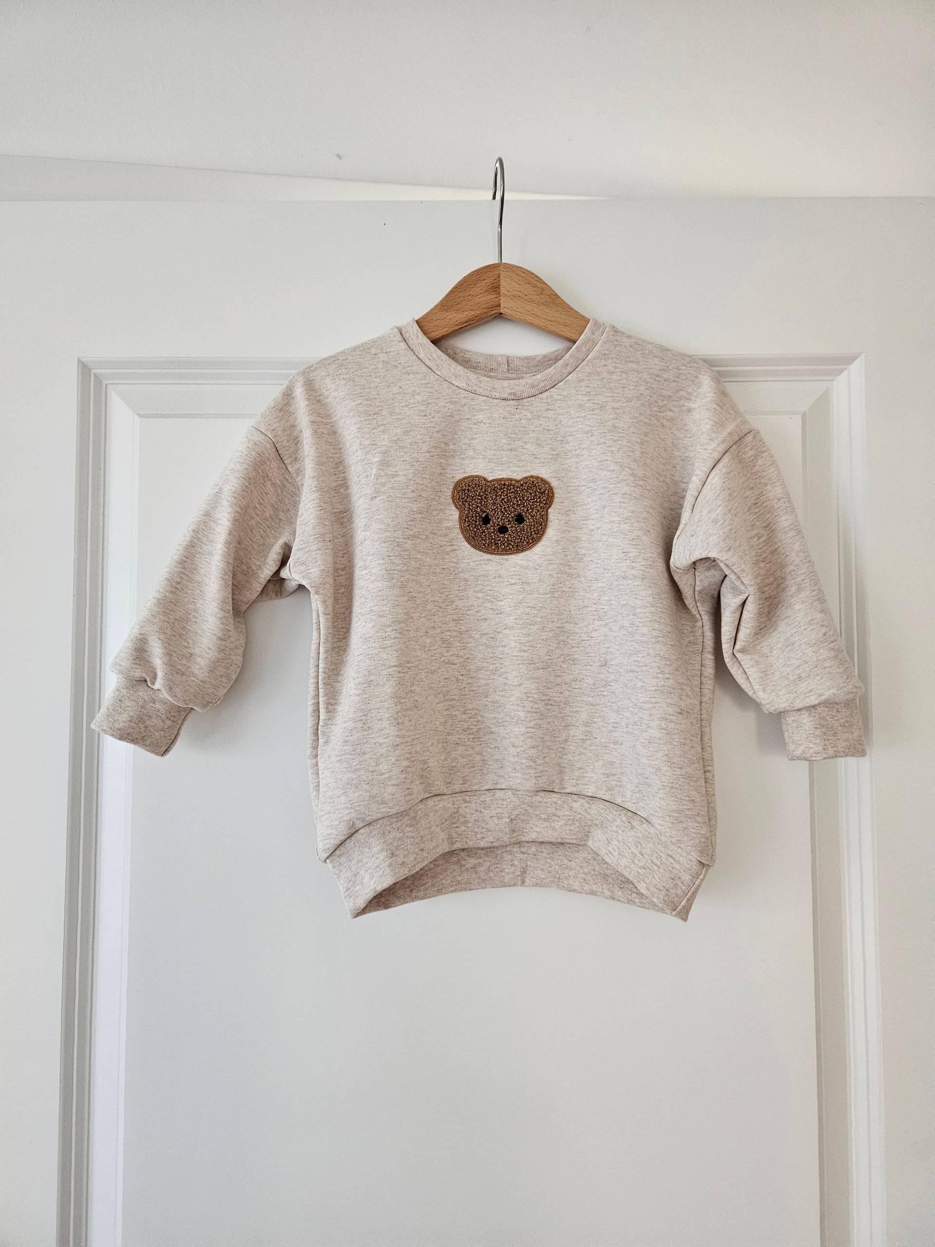 Oversize Sweater I Pullover Mit Bär Babypullover Kinderpullover Bärchenpullover von BettisHerzstuecke