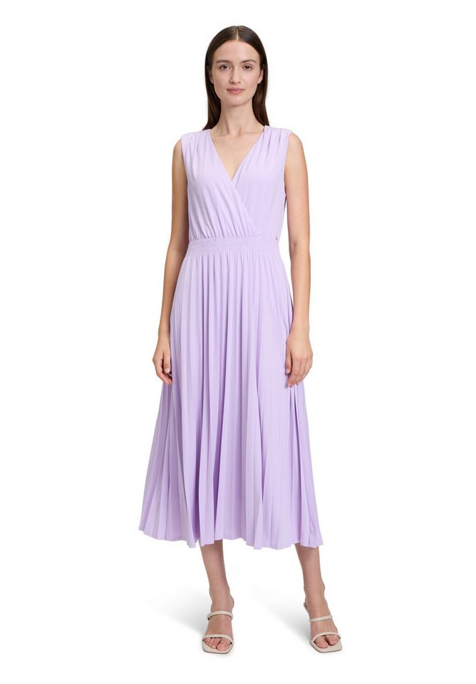 Betty&Co Plisseekleid Betty & Co Plisseekleid ohne Arm Plissee Betty&Co Plisseekleid Betty & Co Plisseekleid ohne Arm Plissee von Betty&Co
