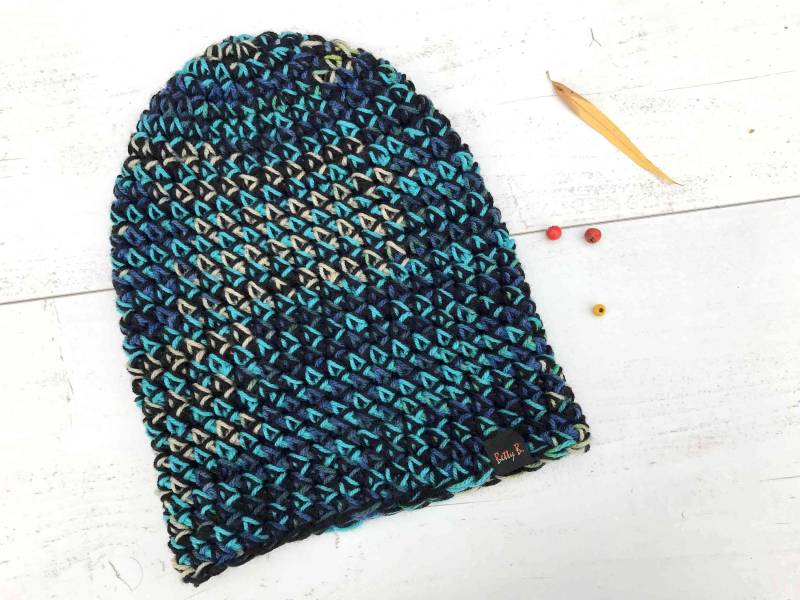 Gehäkelte Marine Acryl Mütze, Dünne Blaue Luftige Herbst Openwork Vegane Kleidung von BettyBAtelier